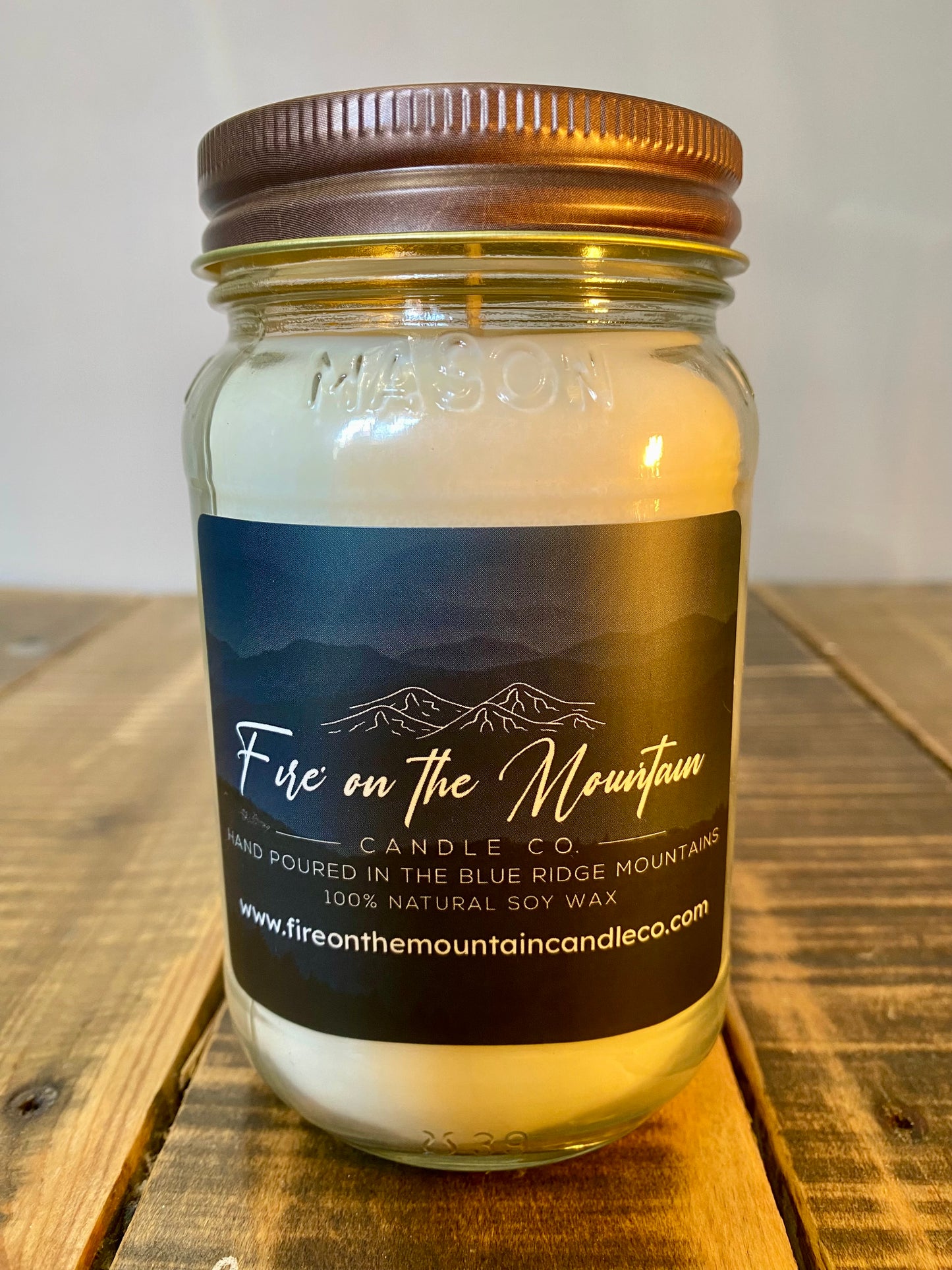 Ma'Maw's Gardenia 100% Soy Candles & Wax Melts